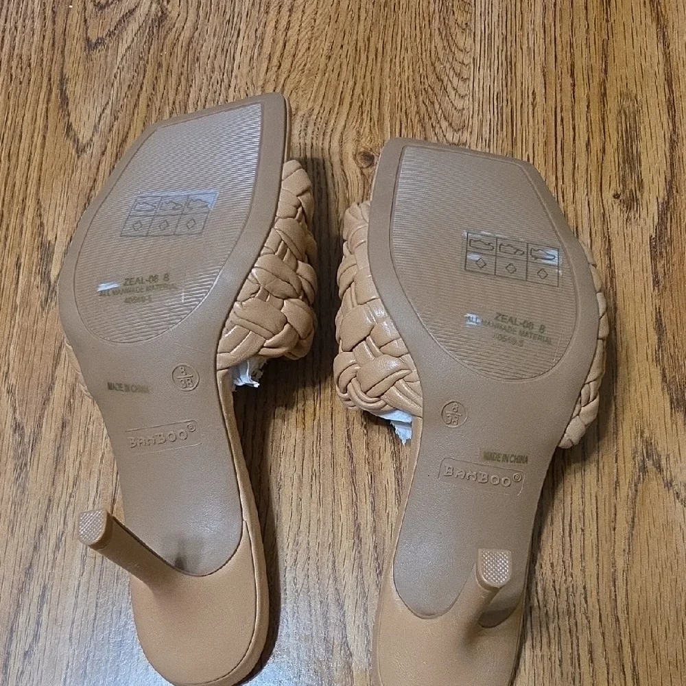 Mules - Picture 2 of 4